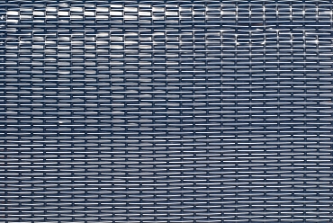Gartenstrandkorb Classic Halbliegemodell, 2-Sitzer, PVC-Kunststoffgeflecht blau mit weißen Nadelstreifen Stoff-Dessin: 118