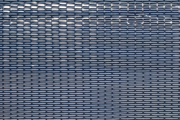 Gartenstrandkorb Classic Halbliegemodell, 2-Sitzer, PVC-Kunststoffgeflecht blau mit weißen Nadelstreifen Stoff-Dessin: 118